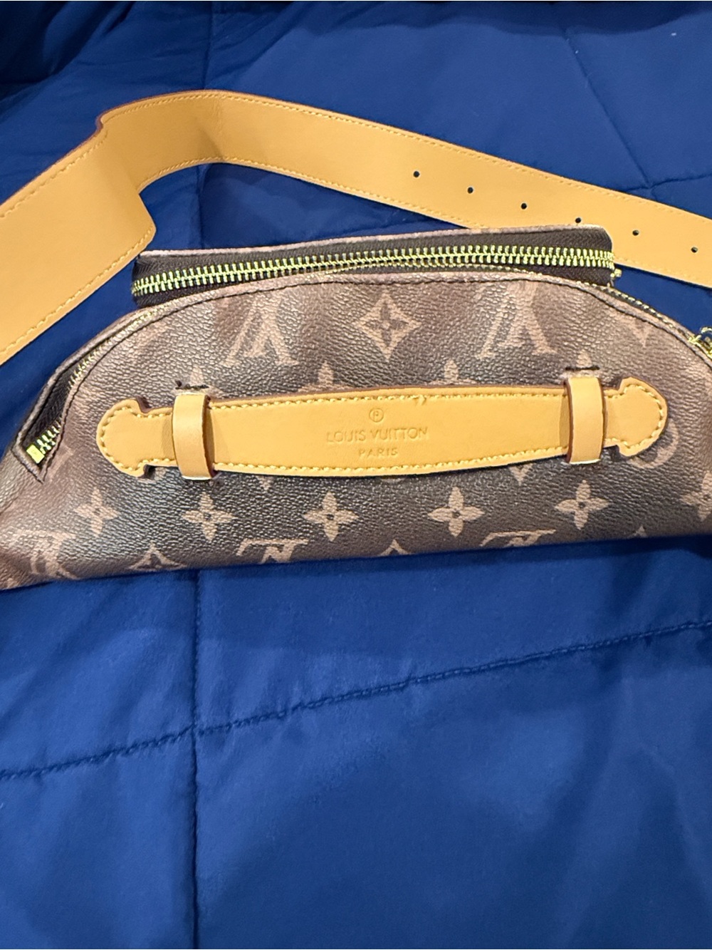 Imitation LV Dark Brown Ombre Monogram Mini Bumbag - Picture 6 of 7